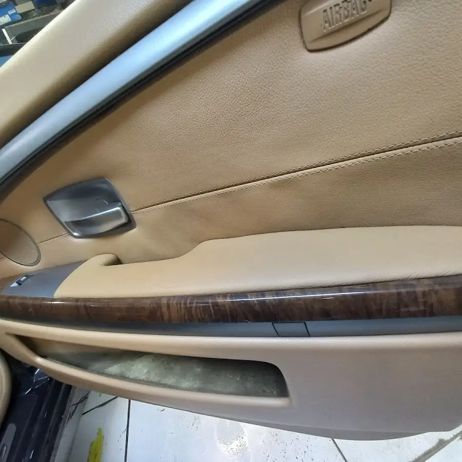 KozhOk химчистка реставрация кожи авто