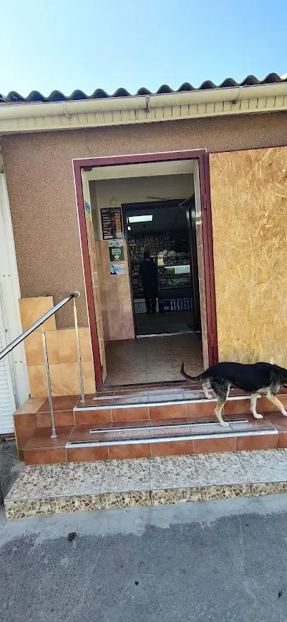 Магазин на Комунальній