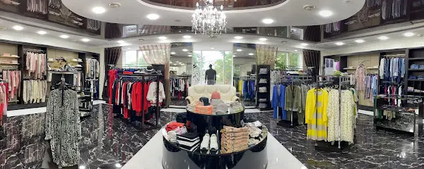 ФРАНТ, мультибрендовий магазин чоловічого та жіночого одягу, взуття та аксесуарів.