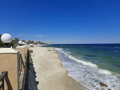 Пляж Камелот