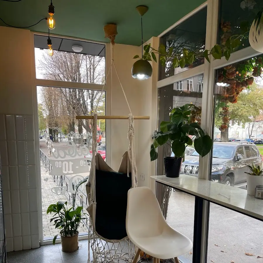 Five Minutes &bull;coffee break&bull;