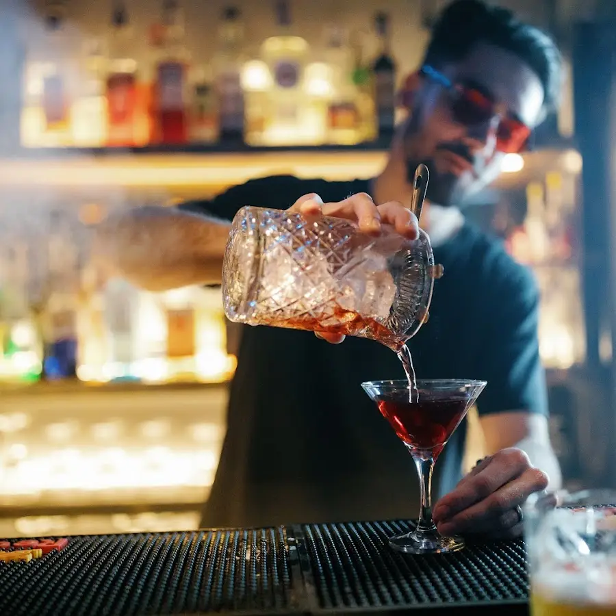 SYNDICATE &bull; Lounge Bar