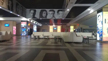 Кінотеатр Multiplex у ТРЦ Караван