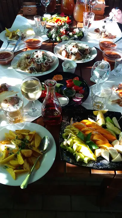 Шашличний дворик