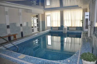 Готель Злата Вежа