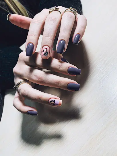 Rainbow nails studio