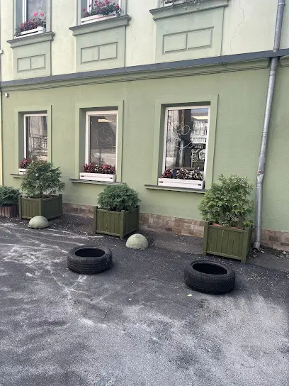 Оптика плюс мінус