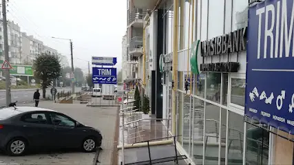 TRIM manicure service