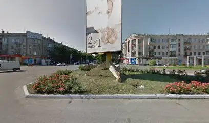 Представитель компании &laquo;Ногтевой Сервис&raquo;