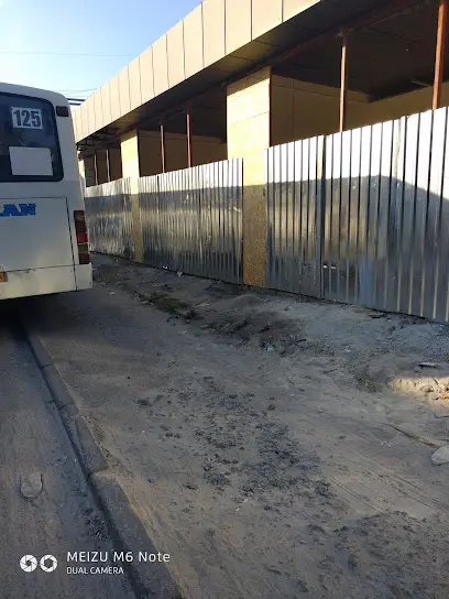 Паркувальний майданчик