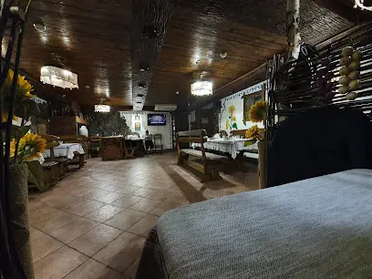 Золота Шкварочка