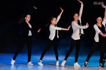 "A.T.Dance"- школа сучасної хореографії