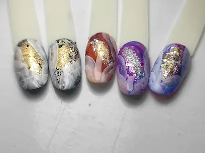 Маникюр педікюр