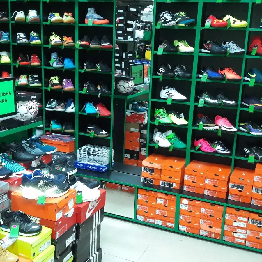 Футбольна Точка