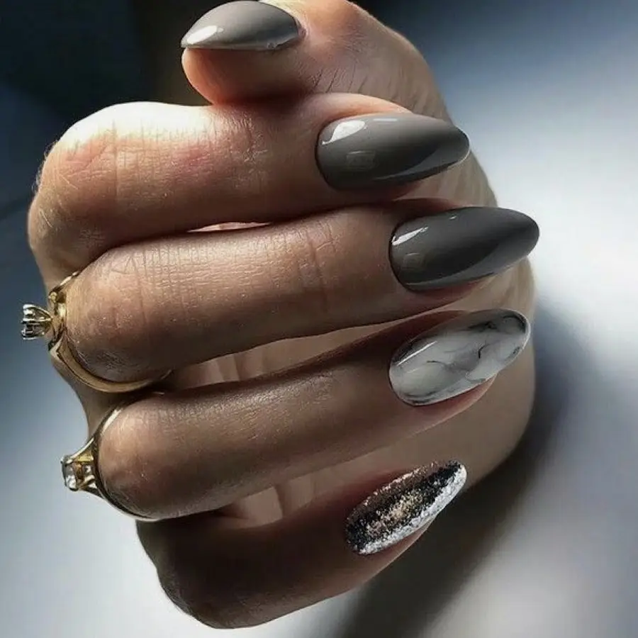 Hollywood Beauty Studio & School