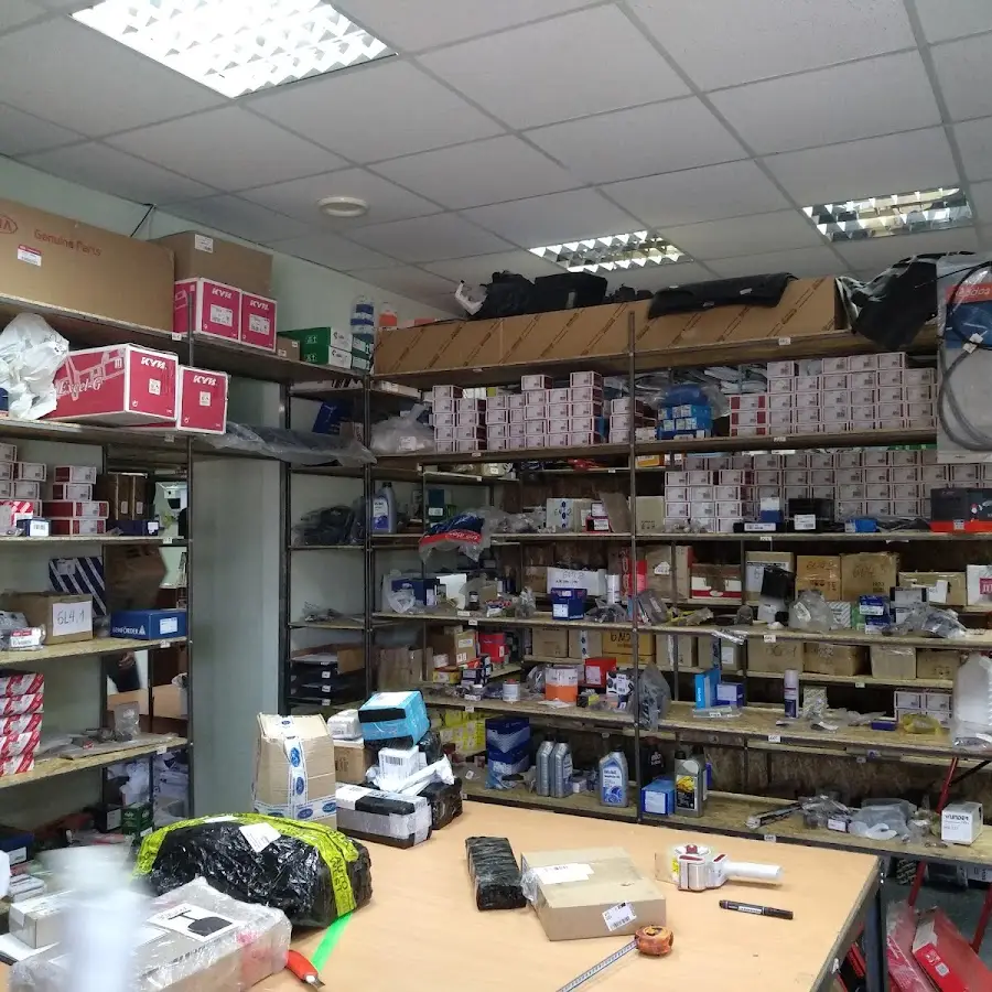 АЗР &ndash; Автомобілі, Запчастини, Ремонт