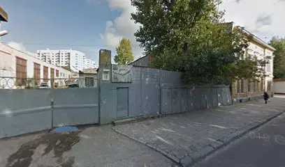 Mayones Guitars & Basses