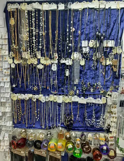 "Панянка" медичне золото та біжутерія