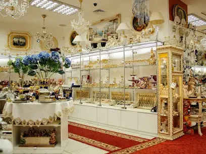 Магазин елітного посуду та люстр "Мілюкс"