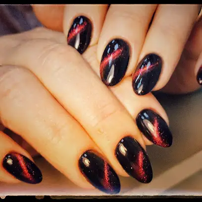 МАНІКЮР ПЕДИКЮР