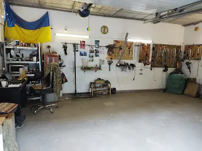 Автомайстер з видалення вмятин