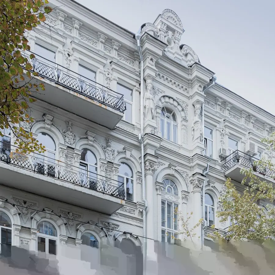 Globe Runner Hotel & Hostel