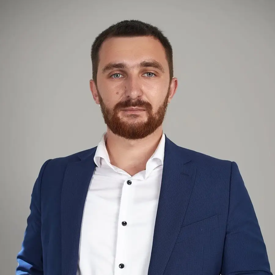 Адвокат Киев: Янчук Анатолий - партнер адвокатского объединения, адвокат по кредитам, наследству, семейным и уголовным делам. Юридическая консультация юриста Киев