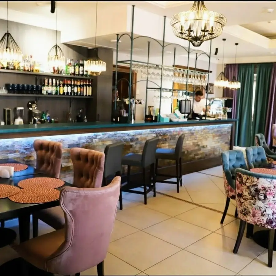 Ресторан &laquo;Мон-Шер&raquo;