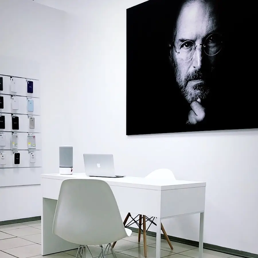Just Apple Kyiv | Олімпійська | Сервісний Центр Apple Ремонт iPhone MacBook Київ