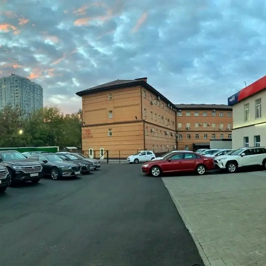 AVIS Rent a Car & Leasing, Kyiv