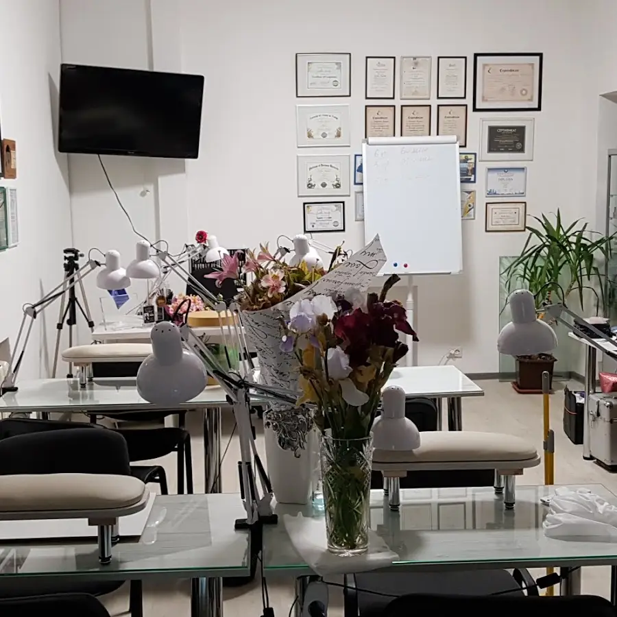 Академия Ногтевых Технологий Галины Старенко