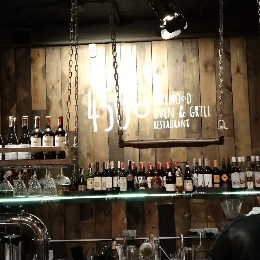 450° Firewood Oven&Grill restaurant