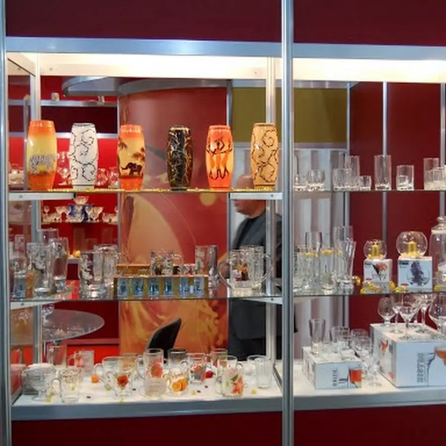 Посуда. Стекло, фарфор. Изделия из пластика.