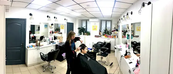 Салон краси &laquo;БІЛИЙ&raquo; та кавʼярня
