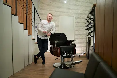 ПІДСТРИЖИСЬ! Барбершоп на Дарниці