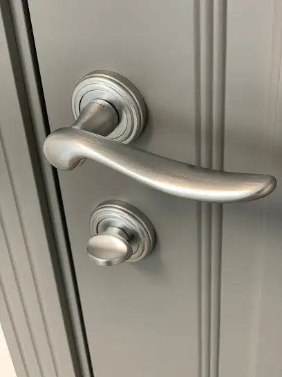 Doors Design - двері та підлога