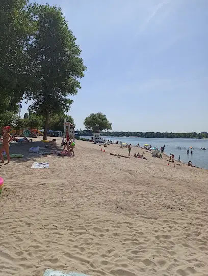 Пляж &ldquo;В кінці Троєщини&rdquo; (необлаштований)