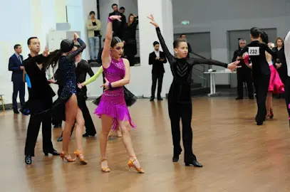 РЕВЕРАНС Клуб спортивного бального танцю