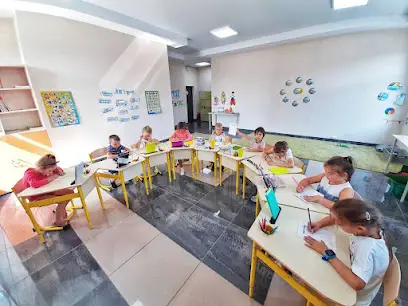 Приватна гімназія "Академія школяра"