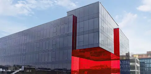 B12 &mdash; бізнес-кампус