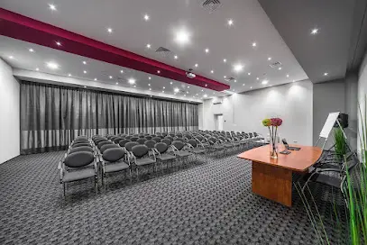 конференц-зал на Подолі з генератором