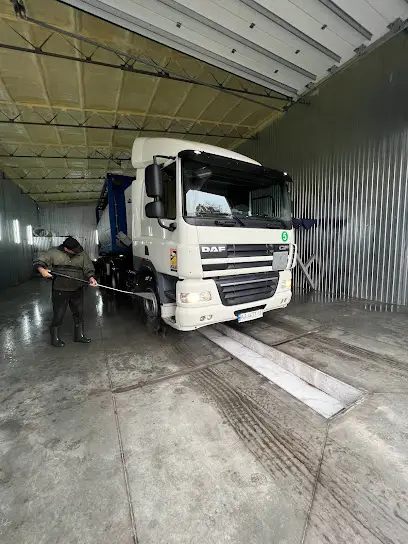 Ремонт вантажних автомобілів &bull; Мийка тягачів та автоцистерн &ndash; LLC ILTA Truck&Tank