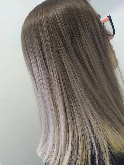 Майстер-перукар Наталія