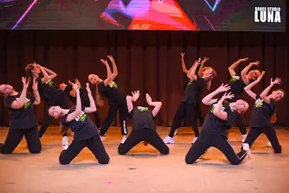 DANCE STUDIO LUNA