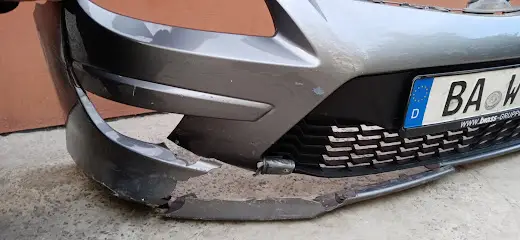 Лабораторія пластику Х16. Ремонт пластику, фарбування авто. X-16