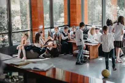 Спеціалізована школа "Тріумф"