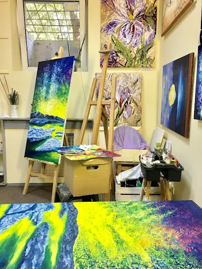 Художня студія "Яскраво"