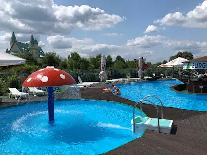 Бассейн 12 Місяців