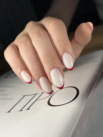 Malvales Beauty Lab - простір краси в Києві | Манікюр, педикюр, перманентний макіяж, брови, вії