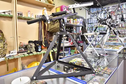 Магазин мисливства і рибальства, салюти і феєрверки